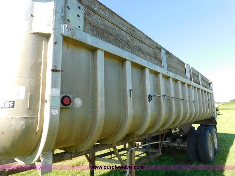 image for item L5838 1963 Fruehauf end dump trailer