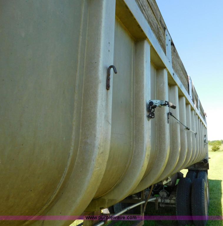 image for item L5838 1963 Fruehauf end dump trailer