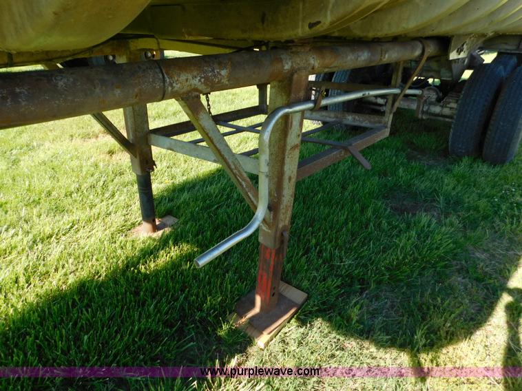 image for item L5838 1963 Fruehauf end dump trailer