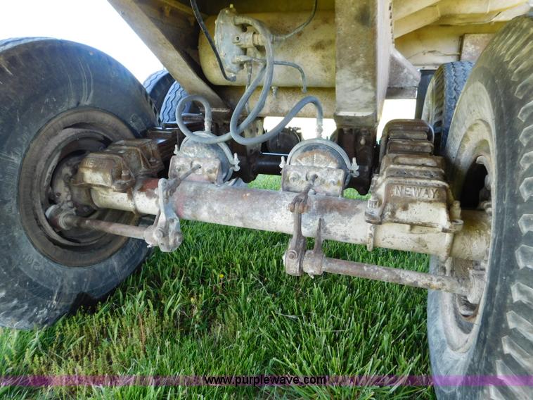 image for item L5838 1963 Fruehauf end dump trailer