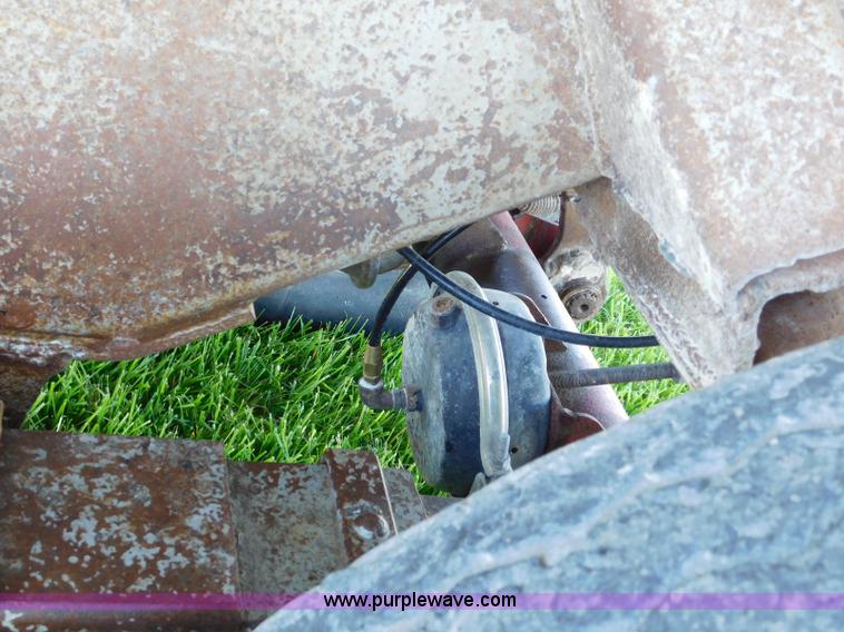 image for item L5838 1963 Fruehauf end dump trailer