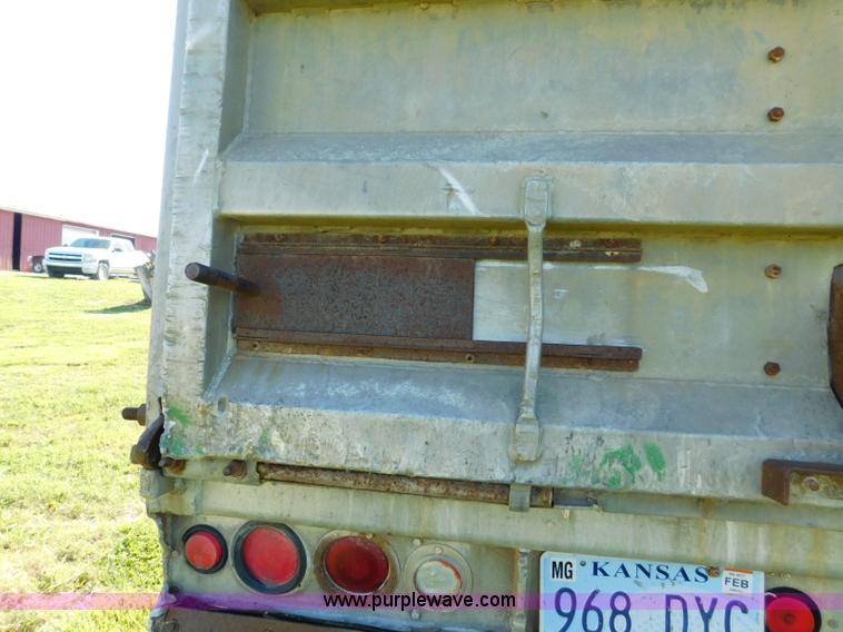 image for item L5838 1963 Fruehauf end dump trailer