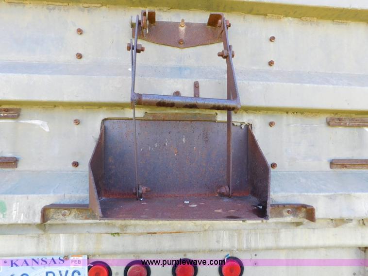 image for item L5838 1963 Fruehauf end dump trailer