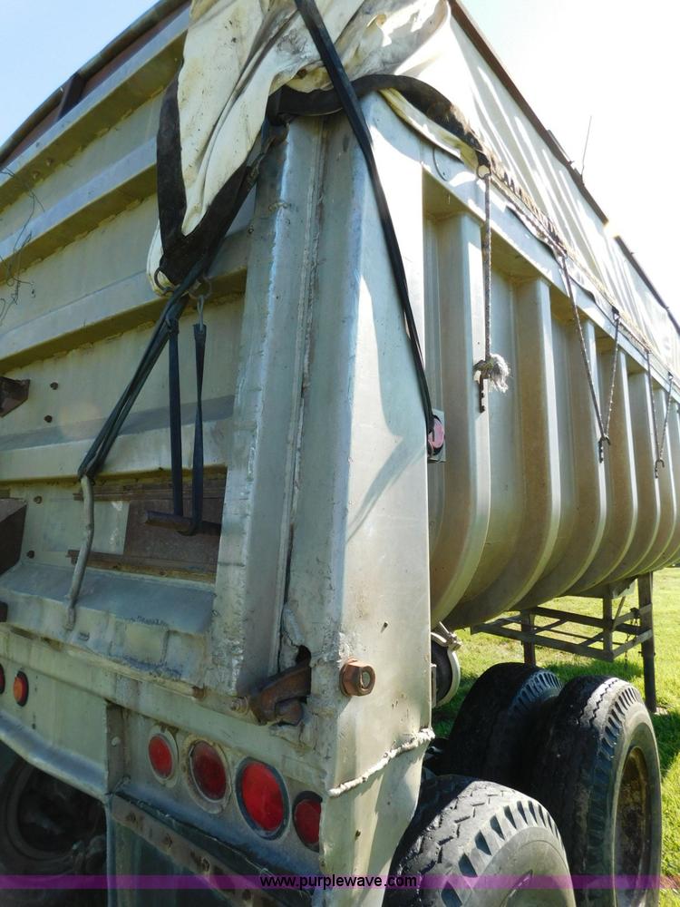 image for item L5838 1963 Fruehauf end dump trailer