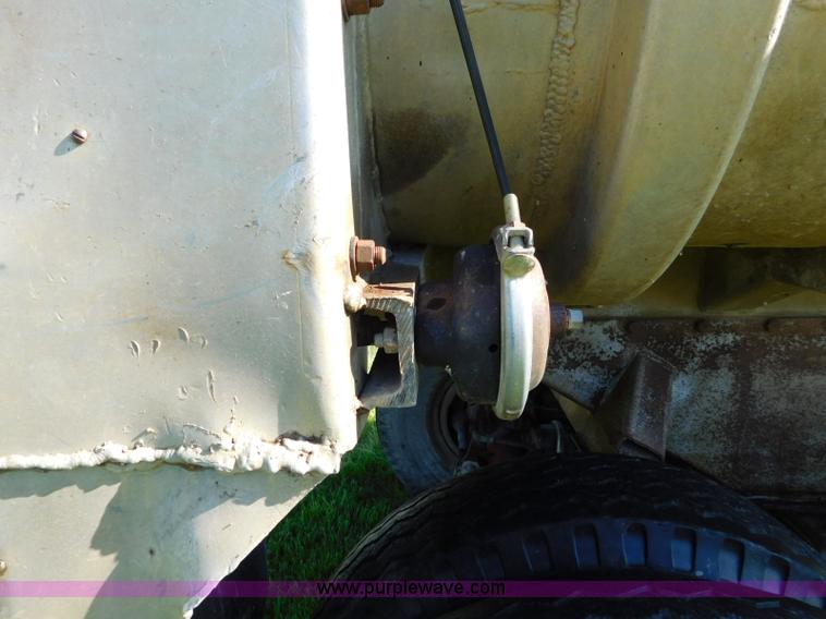 image for item L5838 1963 Fruehauf end dump trailer