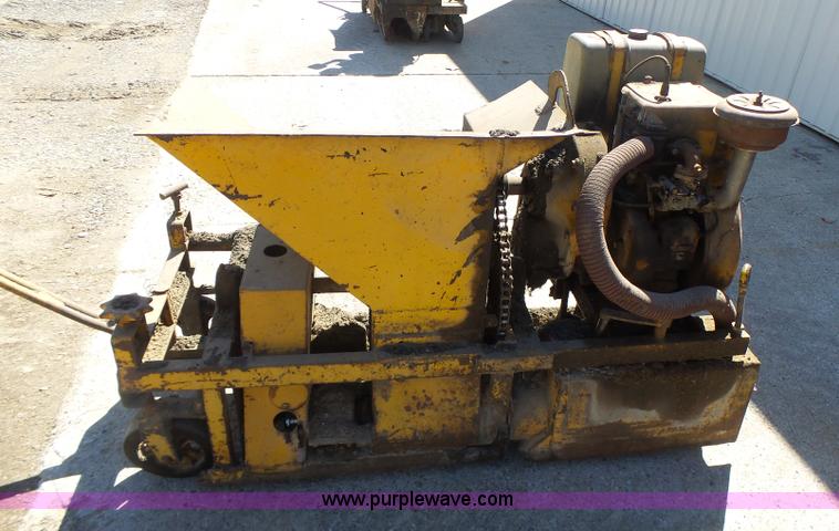 image for item L6008 Etmyre curb machine