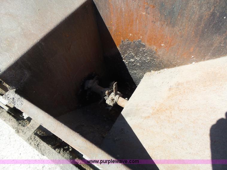 image for item L6008 Etmyre curb machine