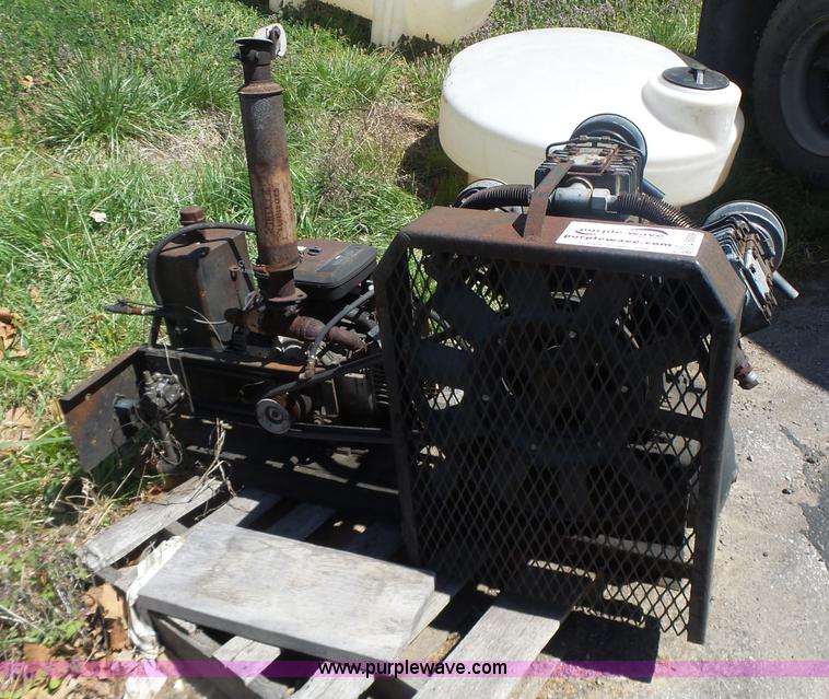 image for item L6009 Air compressor