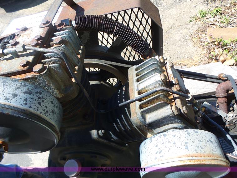 image for item L6009 Air compressor