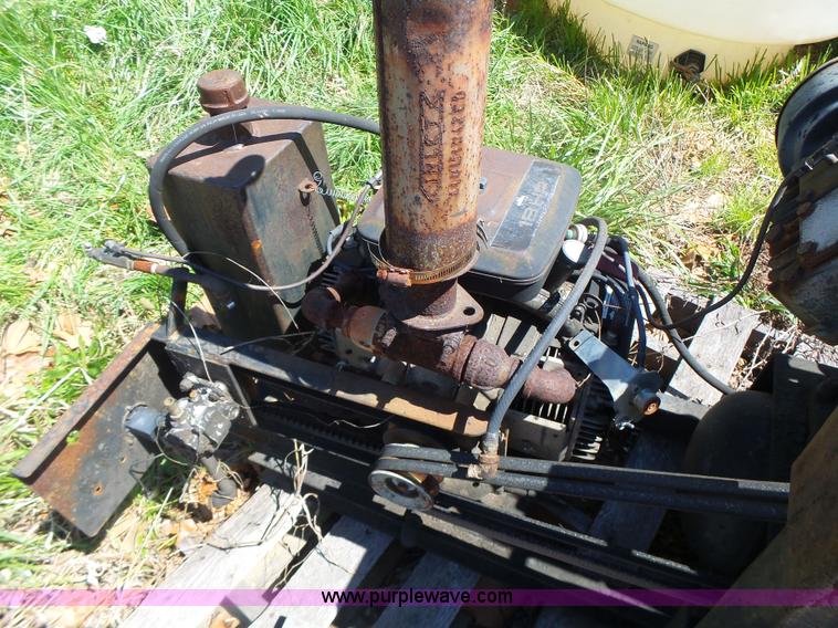 image for item L6009 Air compressor