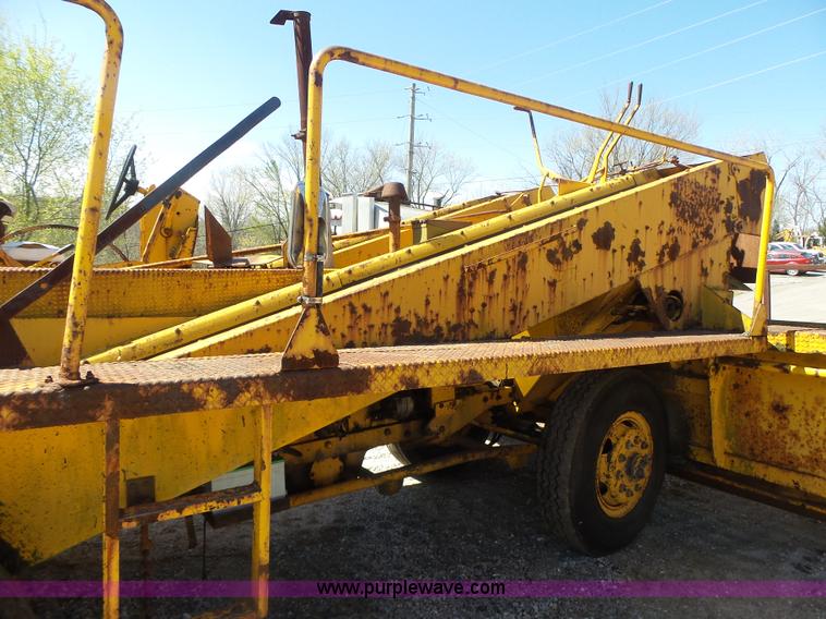 image for item L6010 Flaherty Branch Spread Master chip spreader