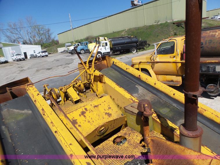 image for item L6010 Flaherty Branch Spread Master chip spreader