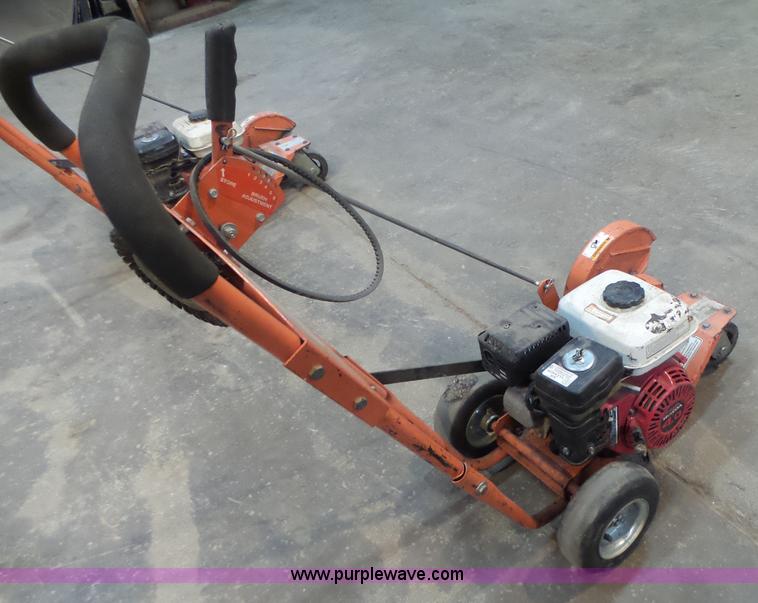 image for item L6014 Billy Goat G2401H crack machine