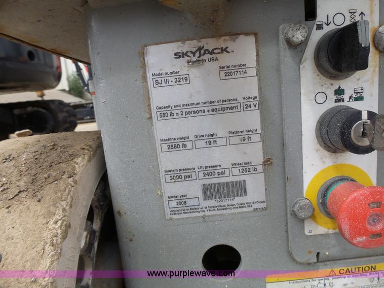 image for item L6045 2008 Skyjack 3219 scissor lift