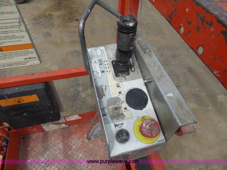 image for item L6045 2008 Skyjack 3219 scissor lift