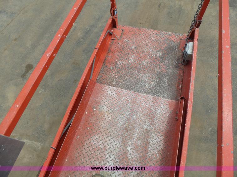 image for item L6045 2008 Skyjack 3219 scissor lift