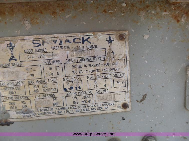 image for item L6046 2001 Skyjack 3219 scissor lift