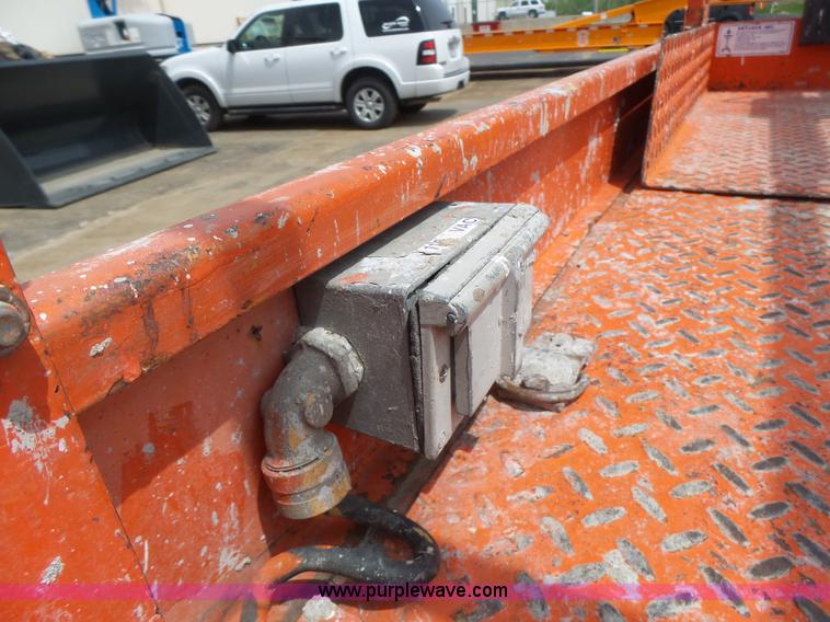 image for item L6046 2001 Skyjack 3219 scissor lift