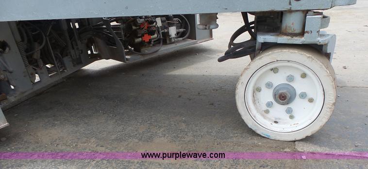 image for item L6048 2008 Skyjack 3219 scissor lift