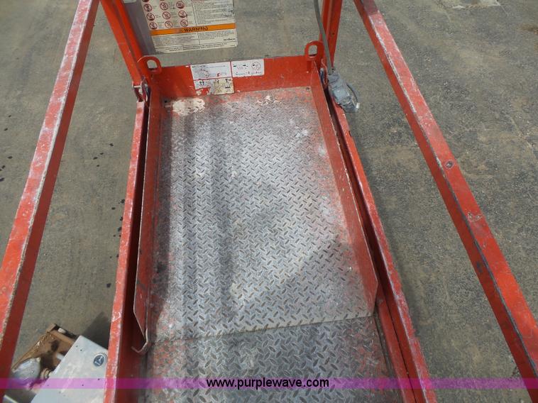 image for item L6048 2008 Skyjack 3219 scissor lift