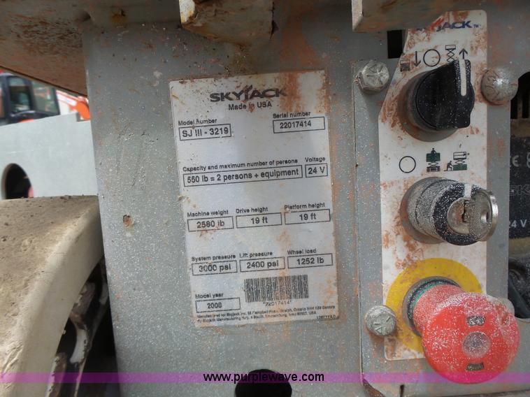 image for item L6048 2008 Skyjack 3219 scissor lift