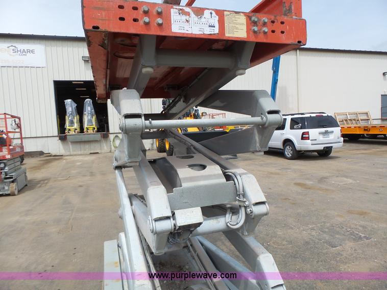 image for item L6048 2008 Skyjack 3219 scissor lift