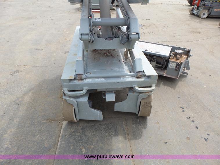 image for item L6048 2008 Skyjack 3219 scissor lift