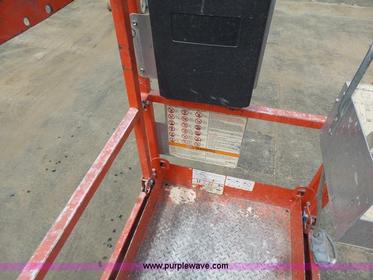 image for item L6048 2008 Skyjack 3219 scissor lift