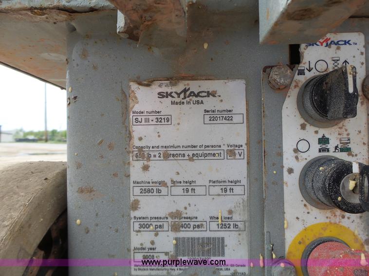 image for item L6049 2008 Skyjack 3219 scissor lift