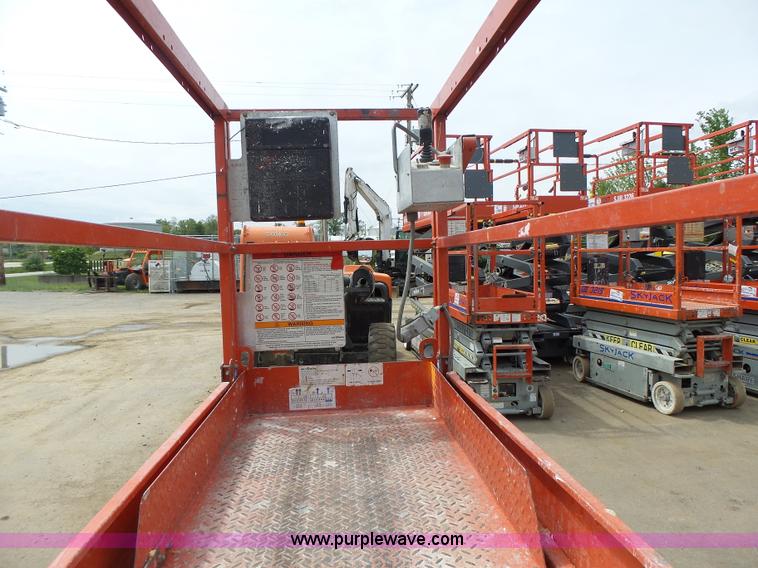 image for item L6049 2008 Skyjack 3219 scissor lift