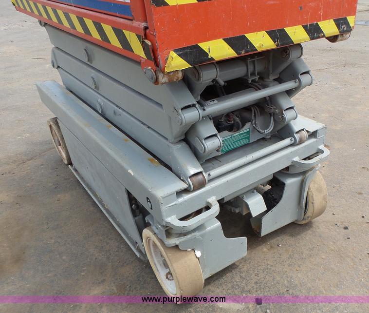 image for item L6049 2008 Skyjack 3219 scissor lift