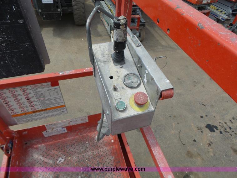 image for item L6049 2008 Skyjack 3219 scissor lift