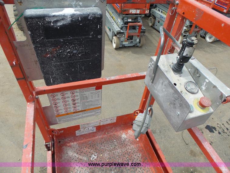 image for item L6049 2008 Skyjack 3219 scissor lift