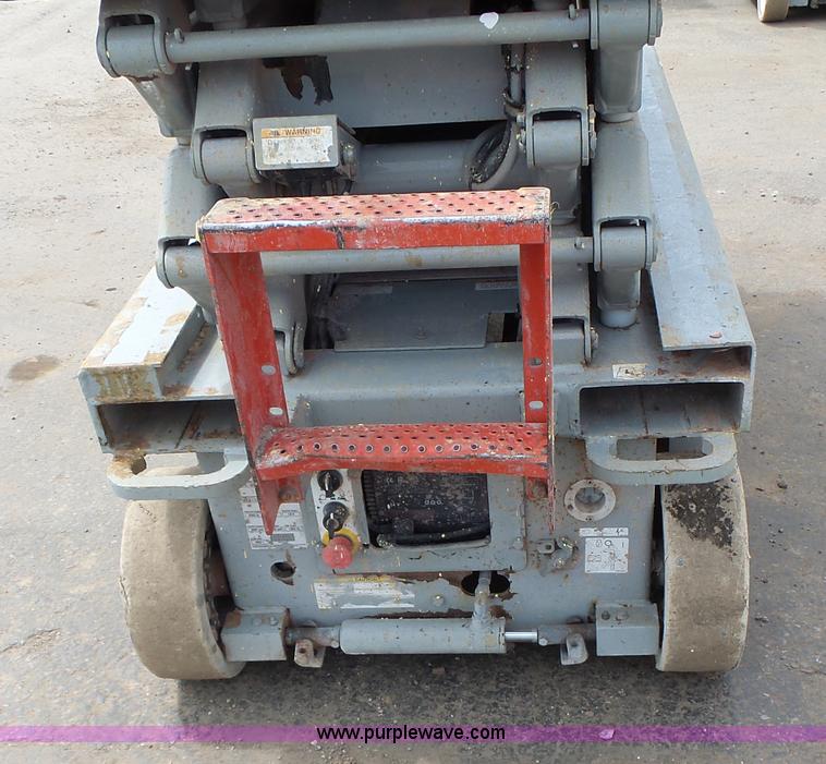 image for item L6049 2008 Skyjack 3219 scissor lift