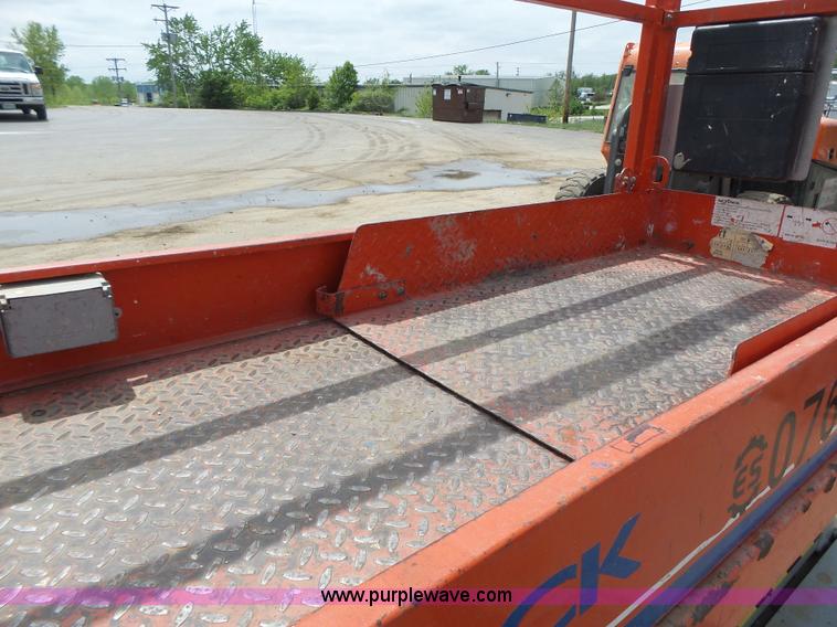 image for item L6050 2008 Skyjack 3219 scissor lift