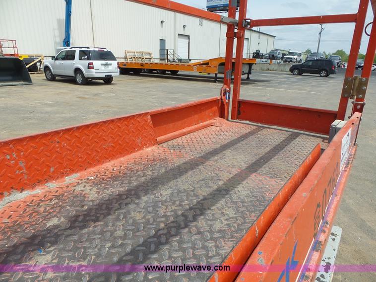 image for item L6050 2008 Skyjack 3219 scissor lift