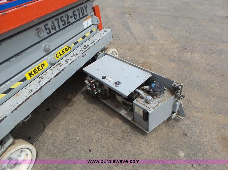 image for item L6050 2008 Skyjack 3219 scissor lift