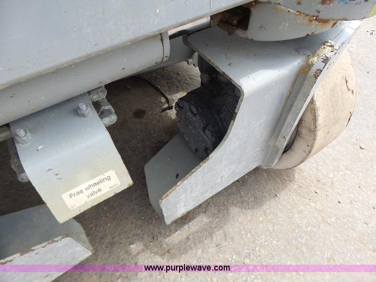 image for item L6050 2008 Skyjack 3219 scissor lift