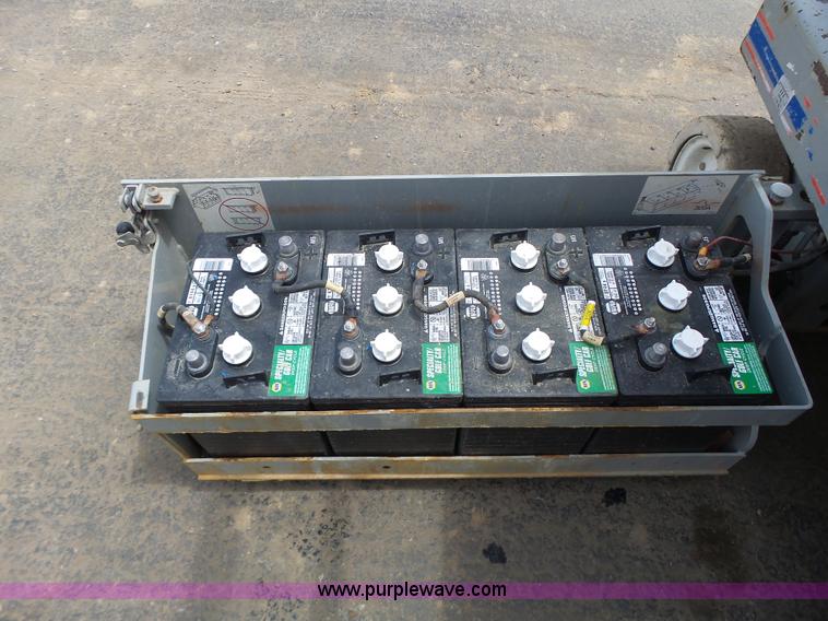 image for item L6050 2008 Skyjack 3219 scissor lift