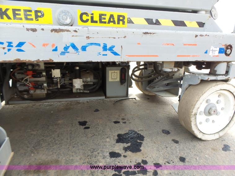 image for item L6050 2008 Skyjack 3219 scissor lift