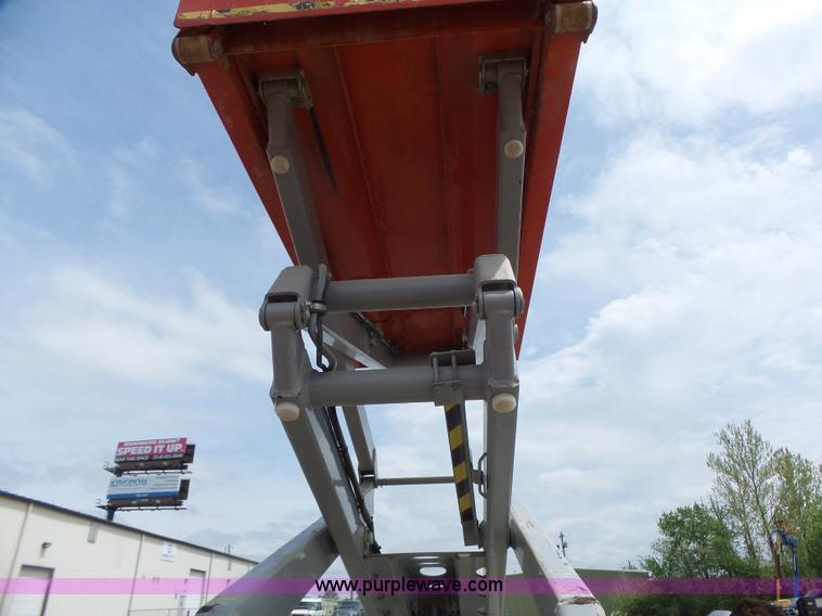 image for item L6050 2008 Skyjack 3219 scissor lift