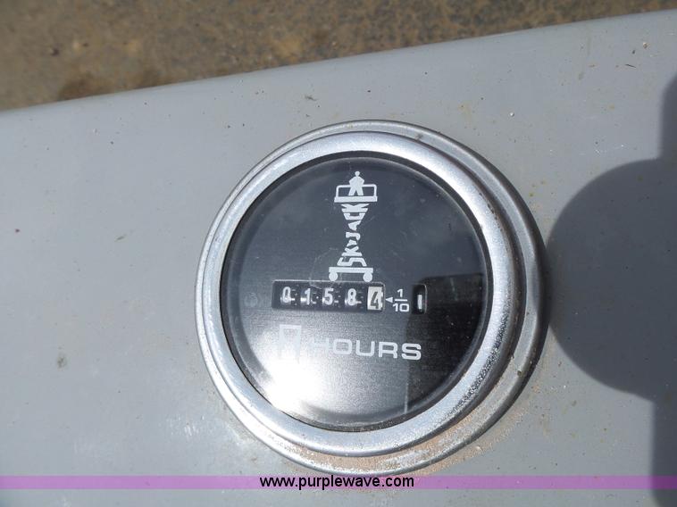 image for item L6051 2008 Skyjack 3219 scissor lift