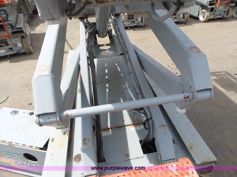 image for item L6051 2008 Skyjack 3219 scissor lift