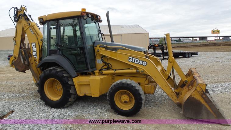 image for item L6054 2004 John Deere 310 SG backhoe