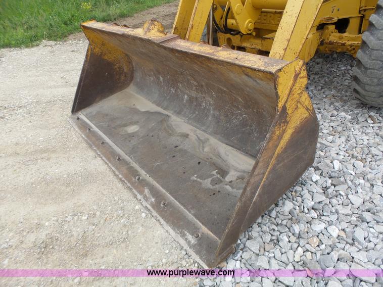 image for item L6054 2004 John Deere 310 SG backhoe