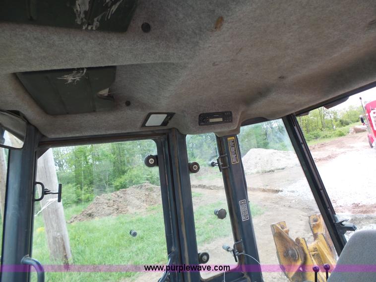 image for item L6054 2004 John Deere 310 SG backhoe