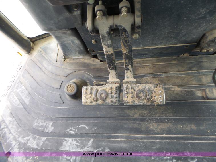 image for item L6054 2004 John Deere 310 SG backhoe