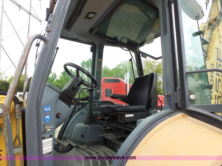 image for item L6055 Ford 555 backhoe