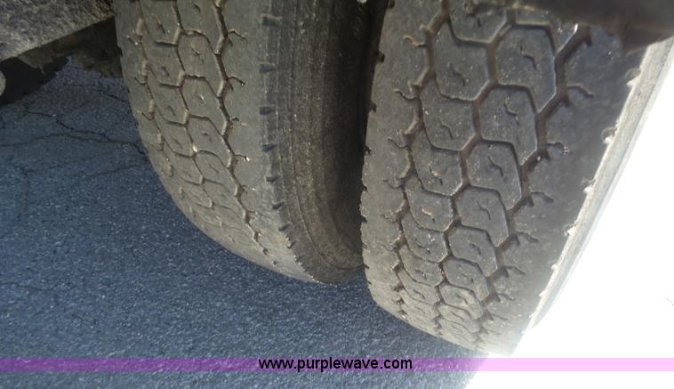 image for item L6332 1994 Freightliner FL70 oil distributor truck