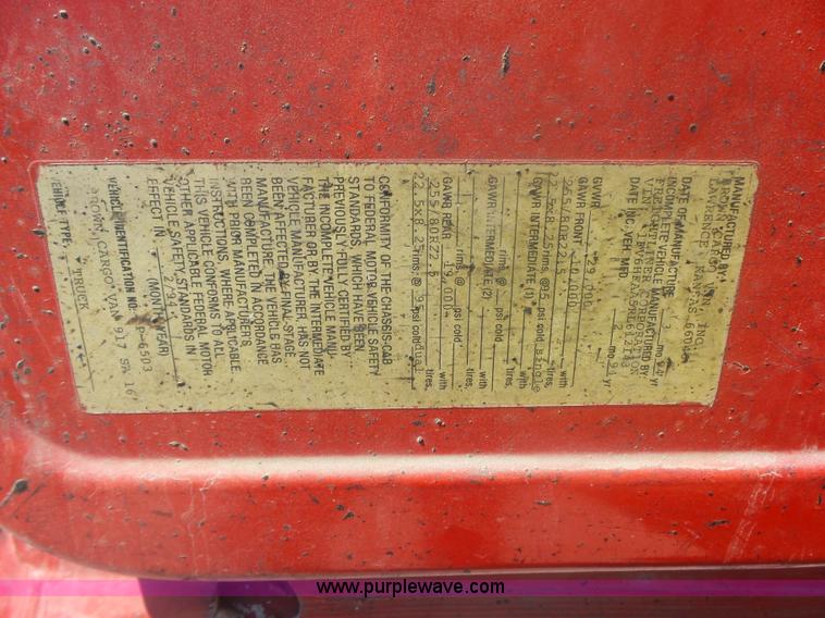 image for item L6332 1994 Freightliner FL70 oil distributor truck